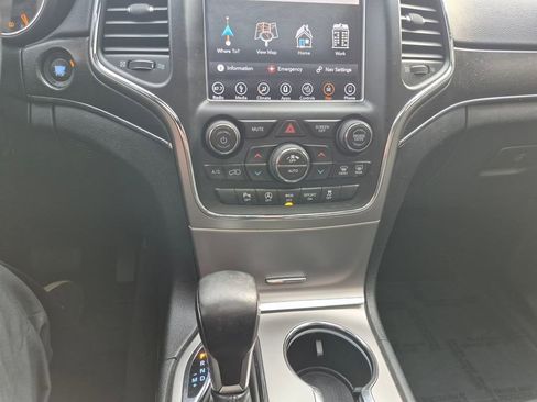 Used 2018 Jeep Grand Cherokee Limited image 15