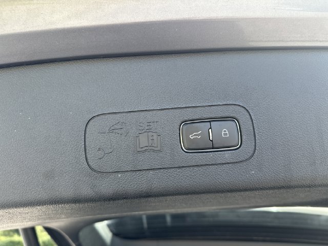 Used 2022 Lincoln Aviator Reserve w/ Equipment Group 201A AWD/4WD image 18