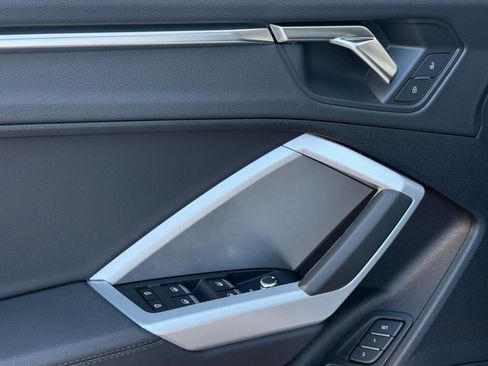 Used 2024 Audi Q3 2.0T Premium Plus w/ Premium Plus Package image 14