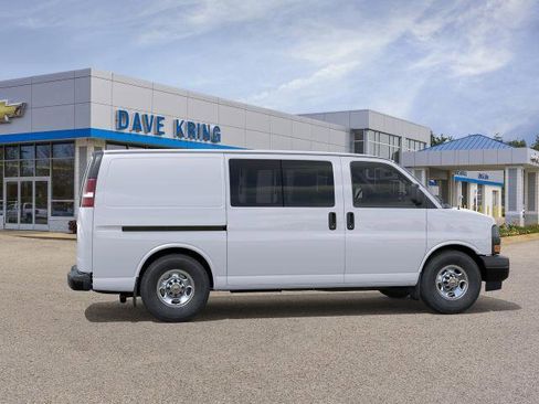 New 2026 Chevrolet Express 3500 RWD image 29