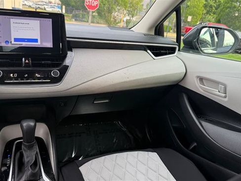 Used 2024 Toyota Corolla LE FWD image 23