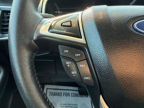 Used 2021 Ford Edge SEL image 15