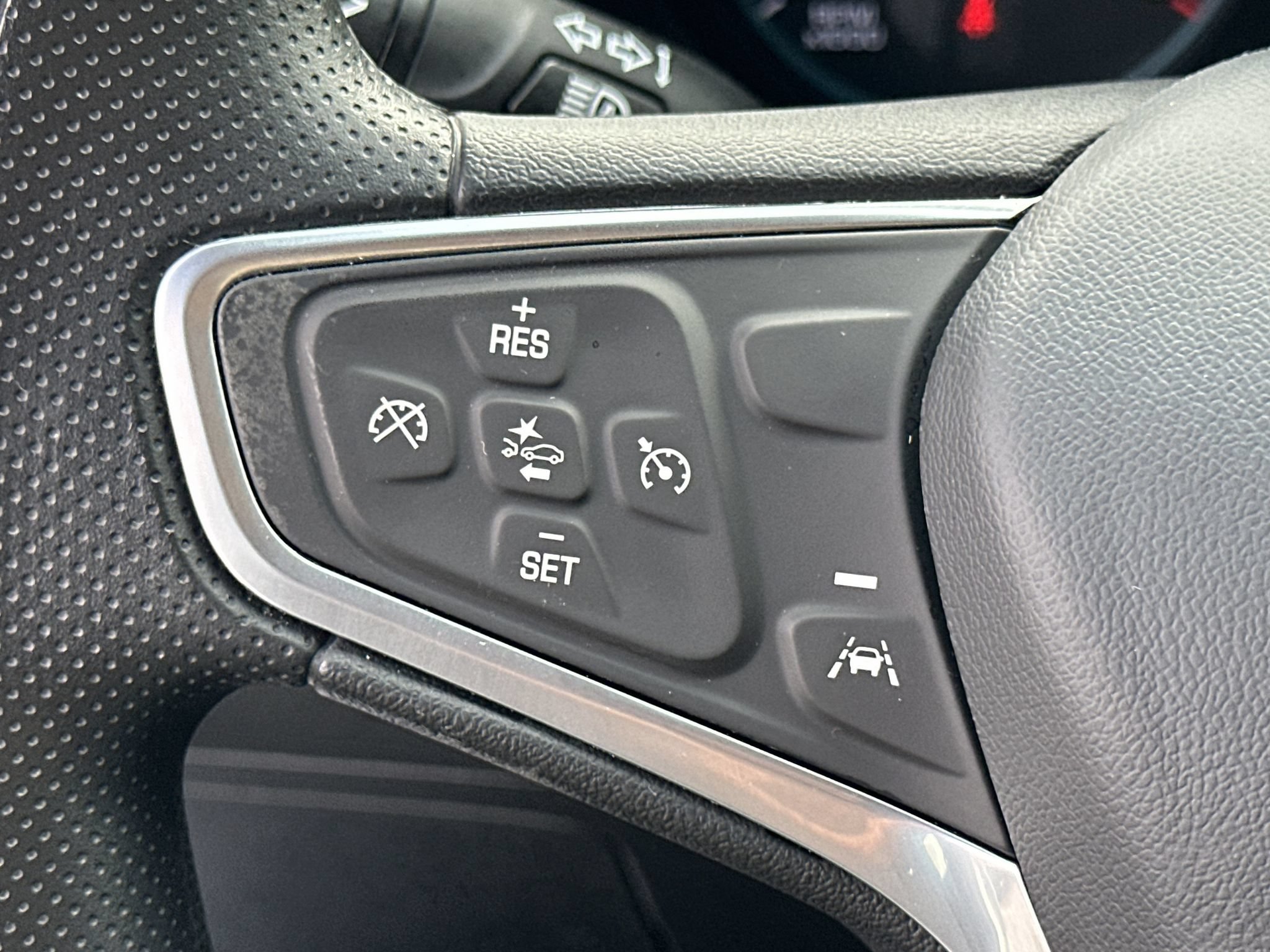 Used 2023 Chevrolet Malibu LT FWD image 24