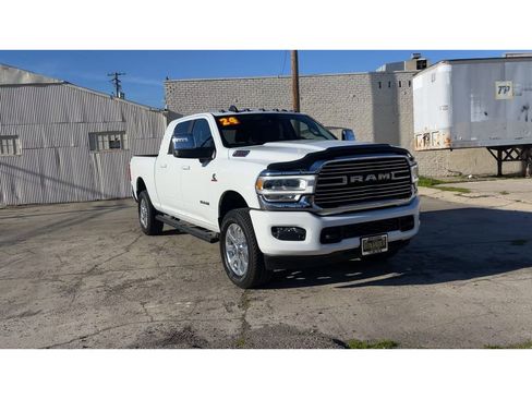 Used 2024 RAM 3500 Laramie w/ Towing Technology Group image 5