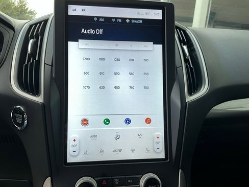 Used 2023 Ford Edge SEL image 24