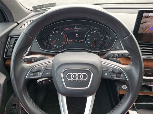 Used 2023 Audi Q5 2.0T Premium w/ Convenience Package AWD/4WD image 19
