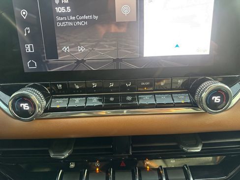 Used 2024 GMC Canyon AT4 w/ AT4 Premium Package image 21