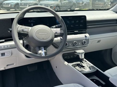 Certified 2025 Hyundai Kona SE FWD image 14