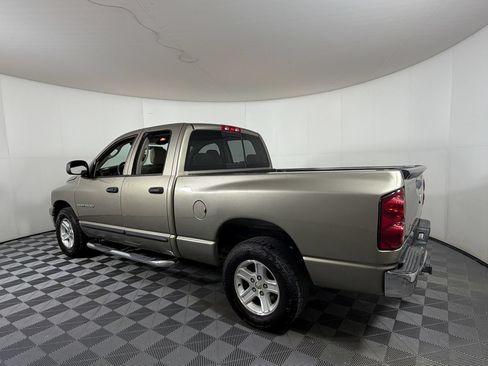 Used 2007 Dodge Ram 1500 Truck SLT RWD image 3