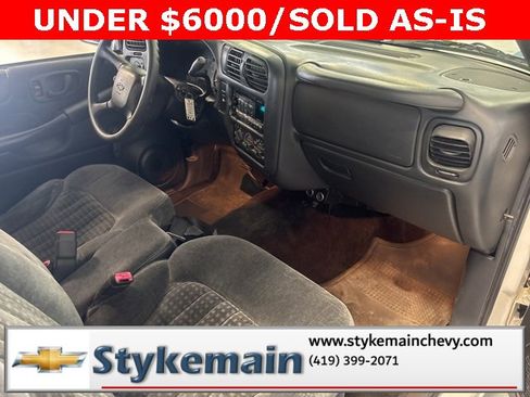 Used 2000 Chevrolet S10 Pickup LS w/ Preferred Equipment Group image 23