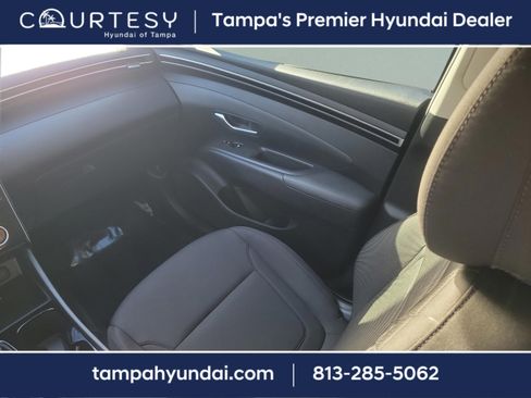 Certified 2023 Hyundai Tucson SE image 8