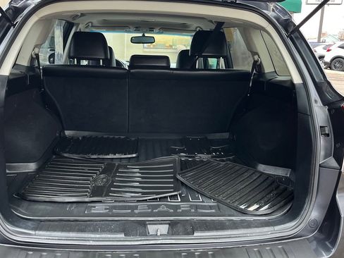 Used 2011 Subaru Outback 3.6R Limited w/ PWR Moonroof Pkg image 22