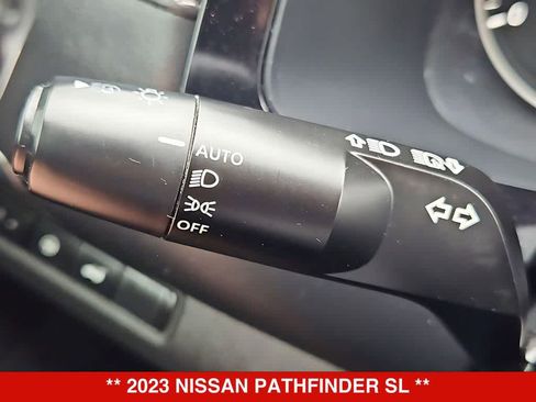 Used 2023 Nissan Pathfinder SL FWD image 27