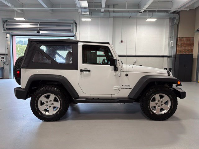 Used 2017 Jeep Wrangler Sport w/ Quick Order Package 24S AWD/4WD image 8
