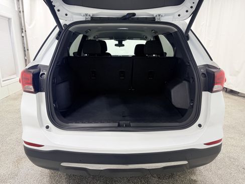 Certified 2024 Chevrolet Equinox LT image 10