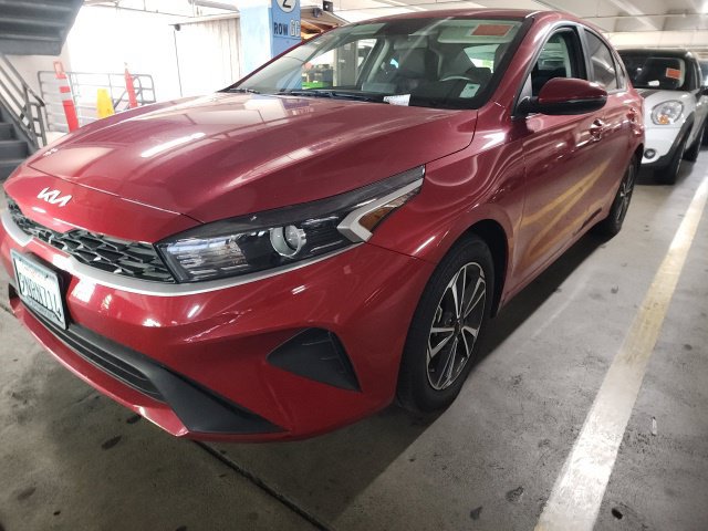 Certified 2024 Kia Forte LXS w/ LXS Technology Package FWD image 5