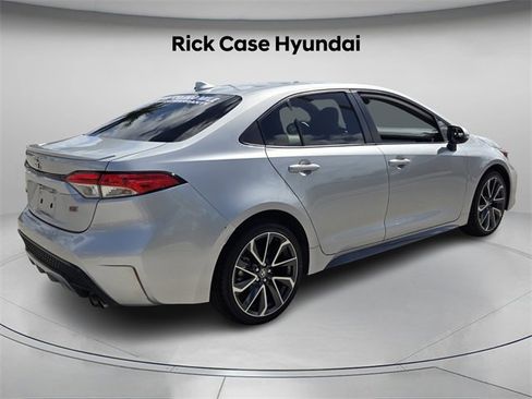 Used 2022 Toyota Corolla SE image 6