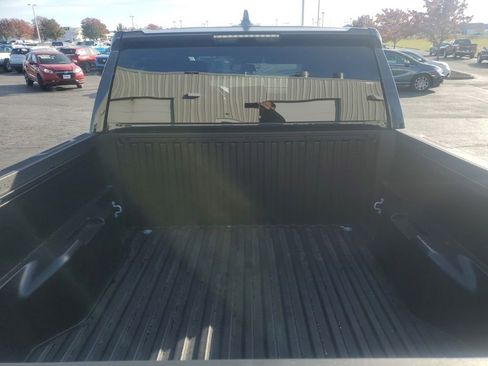 Used 2024 Toyota Tacoma SR image 7