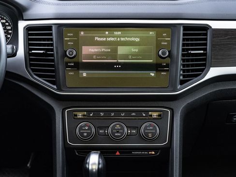 Used 2021 Volkswagen Atlas SE w/ Panoramic Sunroof Package FWD image 29