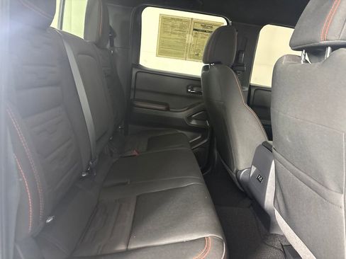 Used 2025 Nissan Frontier PRO-4X AWD/4WD image 23