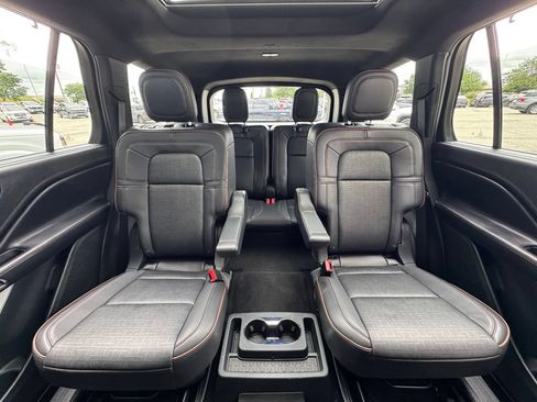 Used 2025 Lincoln Aviator Black Label AWD/4WD image 30