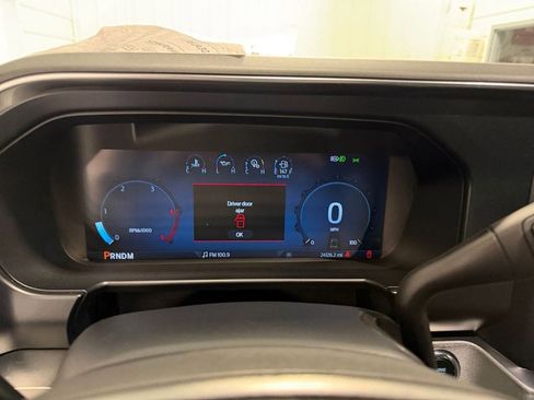 Used 2023 Ford F350 Platinum image 14