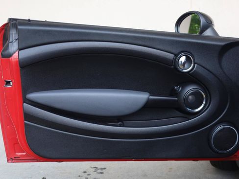 Used 2011 MINI Cooper Hardtop FWD image 12