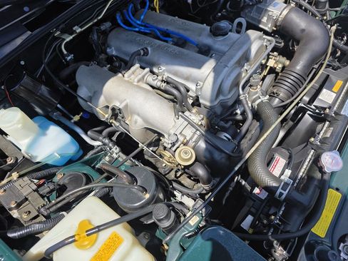 Used 1991 MAZDA MX-5 Miata RWD image 31