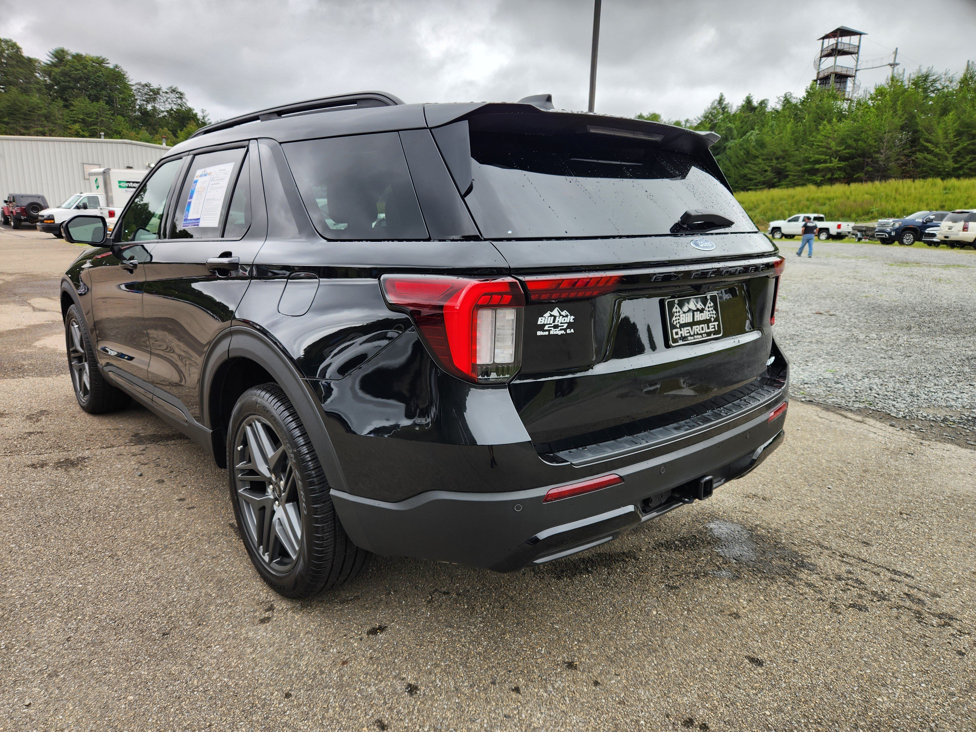 Used 2025 Ford Explorer ST-Line w/ Premium Package AWD/4WD image 12