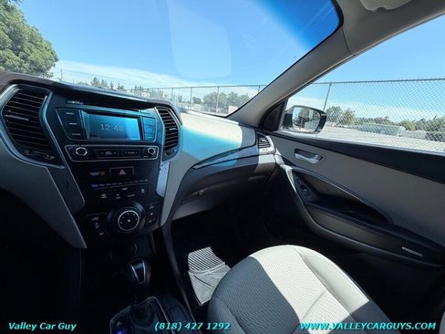 Used 2018 Hyundai Santa Fe Sport FWD image 15
