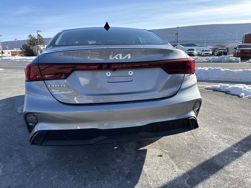 Certified 2023 Kia Forte LXS image 4