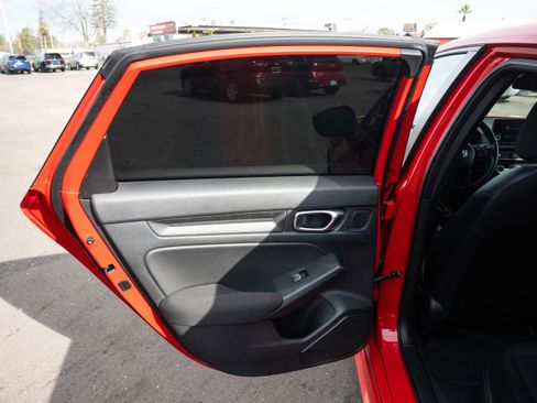 Used 2024 Honda Civic Sport image 19