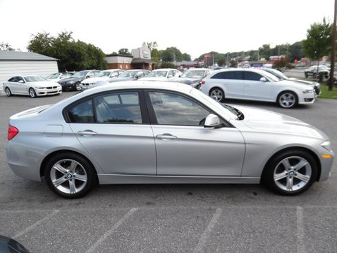 Used 2015 BMW 320i xDrive Sedan AWD/4WD image 7
