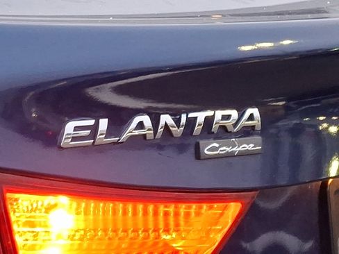 Used 2013 Hyundai Elantra image 30