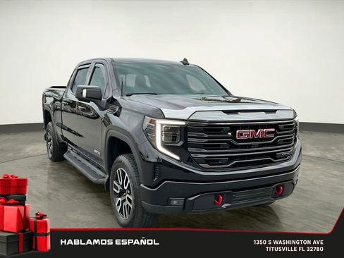 Certified 2022 GMC Sierra 1500 AT4 w/ AT4 Premium Package image 13