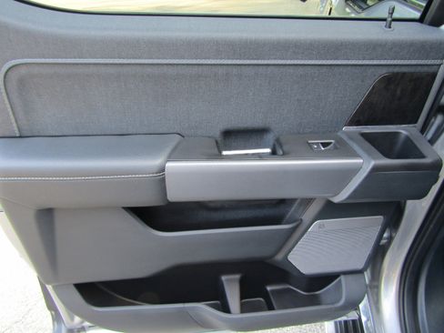 Used 2022 Ford F150 Lariat AWD/4WD image 13