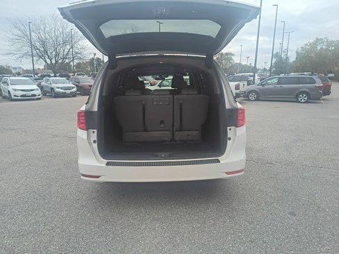 Used 2018 Honda Odyssey EX-L image 15