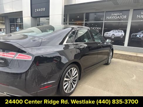 Used 2019 Lincoln MKZ Reserve FWD image 13