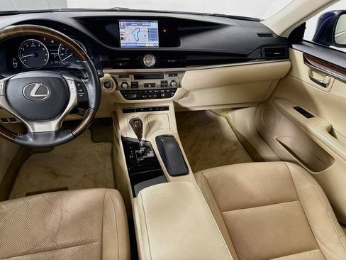 Used 2014 Lexus ES 350 w/ Luxury Package FWD image 24