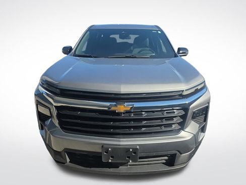 Used 2024 Chevrolet Traverse LS image 23