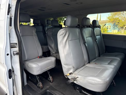 Used 2017 Ford Transit 350 XL RWD image 25