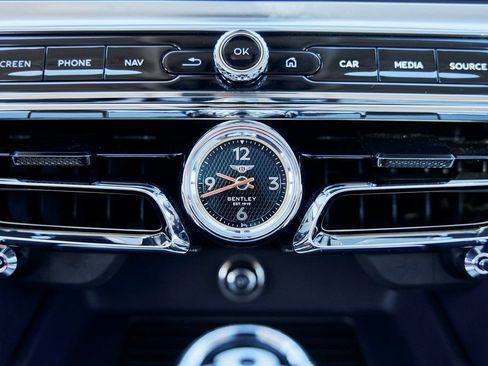 Used 2024 Bentley Flying Spur V8 image 69