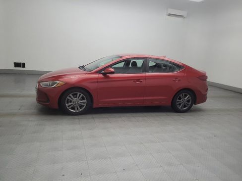 Used 2018 Hyundai Elantra SEL FWD image 2