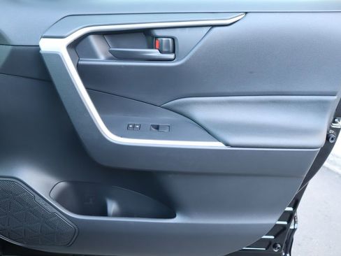 Certified 2025 Toyota RAV4 LE image 24