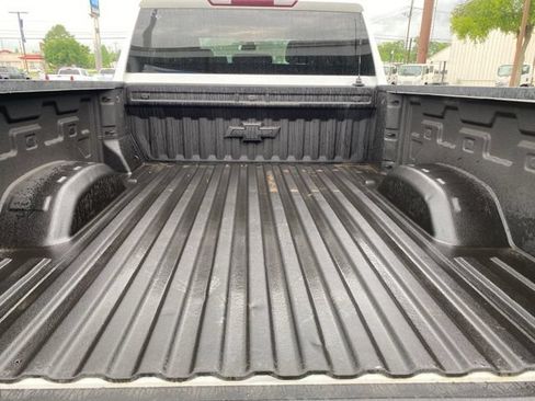 Used 2023 Chevrolet Silverado 2500 LT w/ Convenience Package AWD/4WD image 7