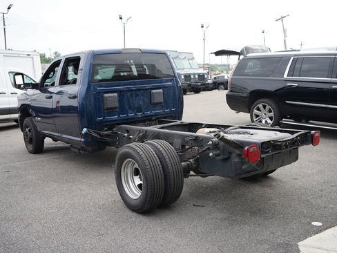 Used 2022 RAM 3500 Tradesman AWD/4WD image 4