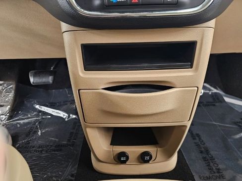 Used 2015 Dodge Grand Caravan SE w/ Quick Order Package 29E SE image 16