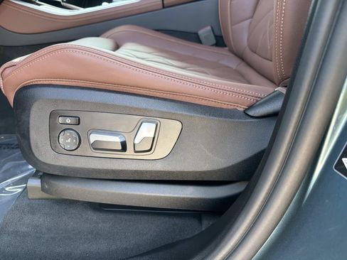 Used 2024 BMW X5 xDrive40i AWD/4WD image 19