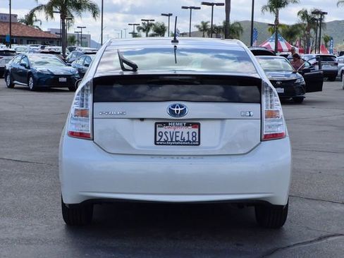 Used 2010 Toyota Prius Five image 7