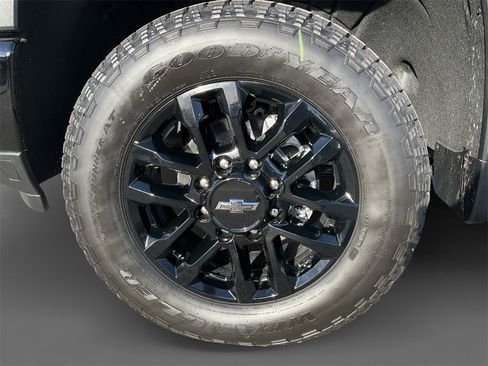 New 2026 Chevrolet Silverado 2500 LT w/ Trail Boss Package image 13
